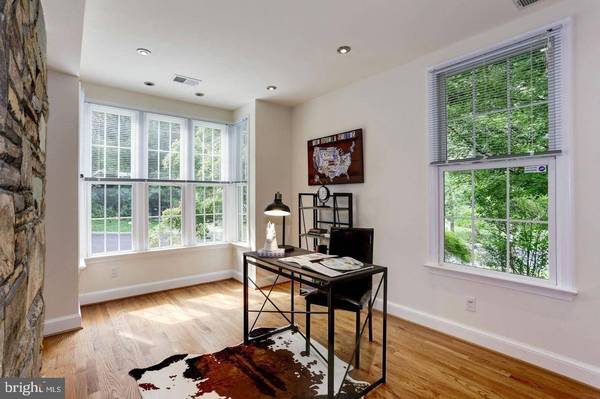 1717 JUNIPER ST NW, Washington, DC 20012