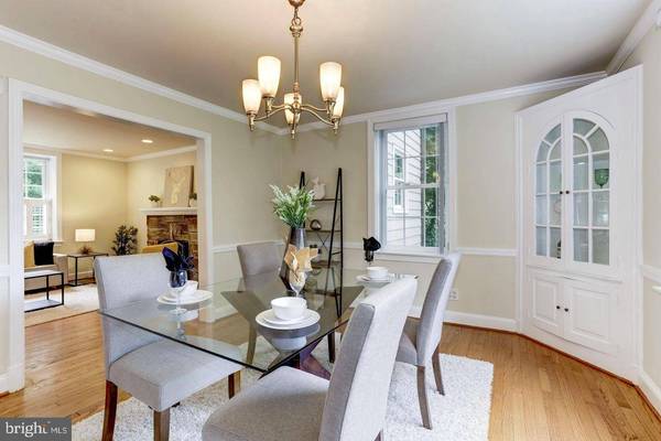 1717 JUNIPER ST NW, Washington, DC 20012