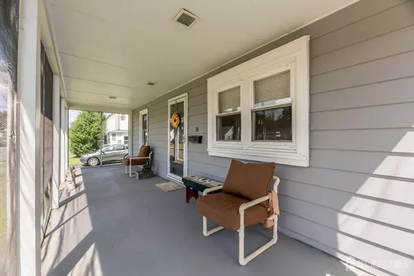 36 Collins RD, Hamilton, NJ 08619