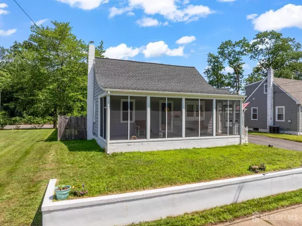 36 Collins RD, Hamilton, NJ 08619