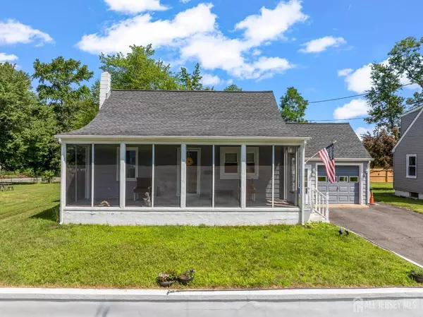 36 Collins RD, Hamilton, NJ 08619