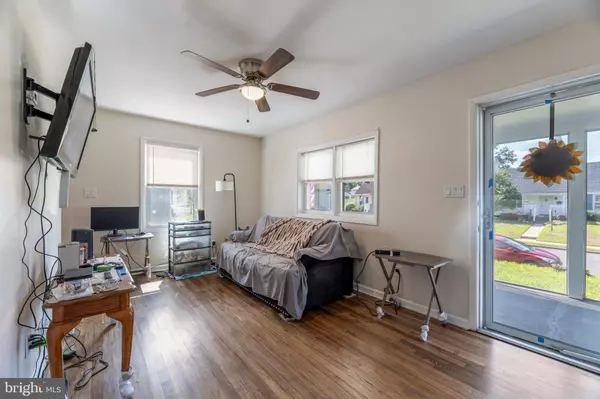 36 COLLINS RD, Hamilton, NJ 08619