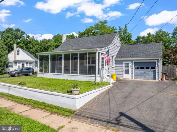 36 COLLINS RD, Hamilton, NJ 08619