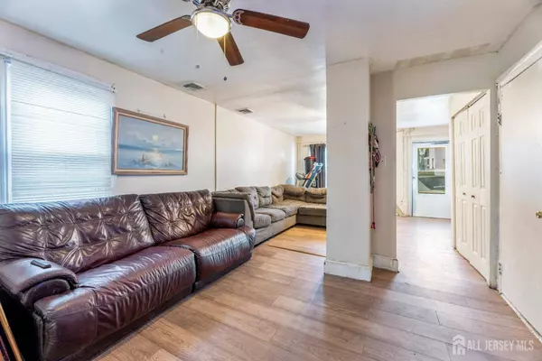 218 Washington RD, Sayreville, NJ 08872