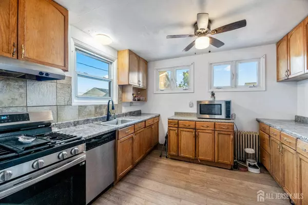 218 Washington RD, Sayreville, NJ 08872