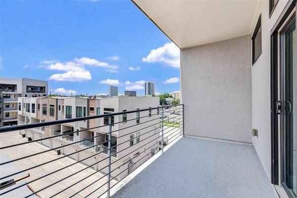 2401 Crawford ST #A205, Houston, TX 77004