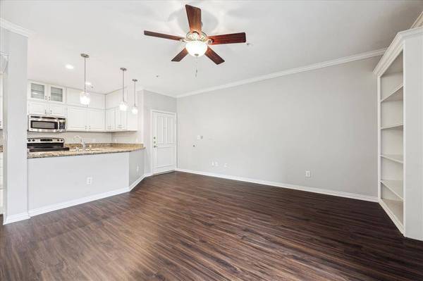 2111 Welch ST #A123, Houston, TX 77019