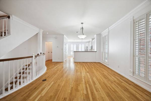 1812 Matthews ST, Houston, TX 77019