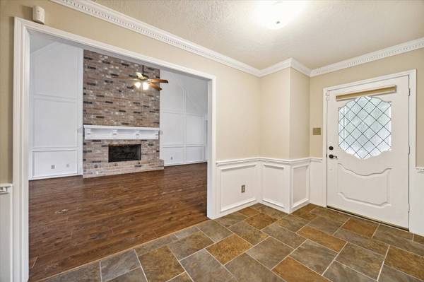 4 Falling Star RD, The Woodlands, TX 77381