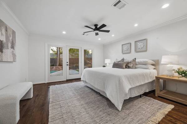 8321 Burkhart CT, Houston, TX 77055