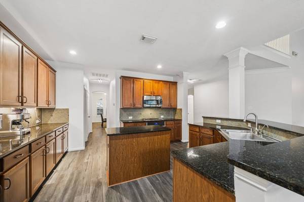 9519 Empress Crossing DR, Spring, TX 77379