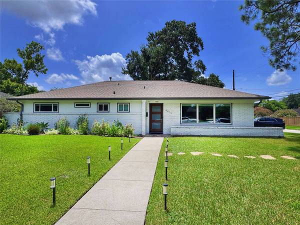 4429 Tonawanda DR, Houston, TX 77035