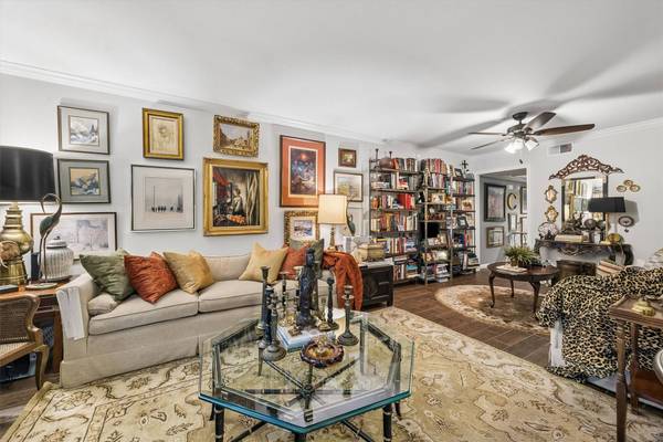 444 N Post Oak LN, Houston, TX 77024