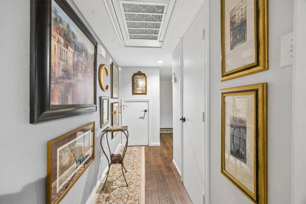 444 N Post Oak LN, Houston, TX 77024