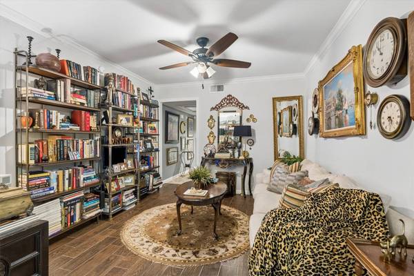 444 N Post Oak LN, Houston, TX 77024