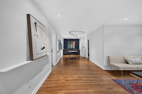 4211 Albans ST, Houston, TX 77005