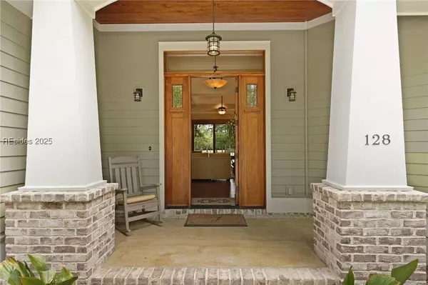 128 Timber LN, Hilton Head Island, SC 29926