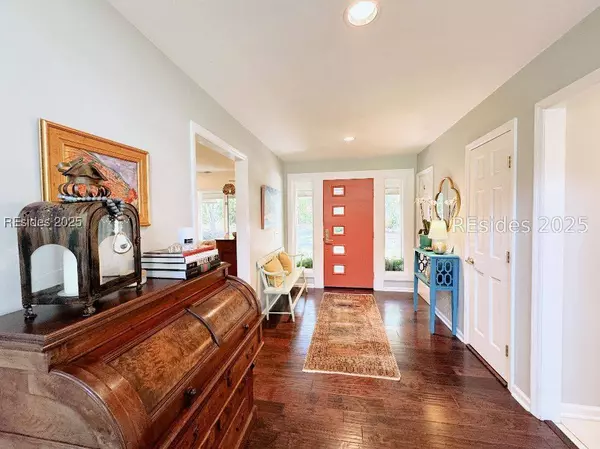 76 Saw Timber DR, Hilton Head Island, SC 29926