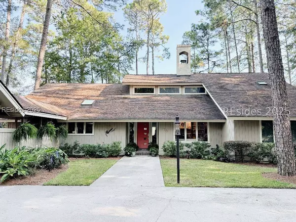 76 Saw Timber DR, Hilton Head Island, SC 29926