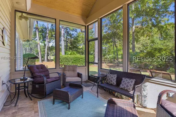 91 Saw Timber DR, Hilton Head Island, SC 29926