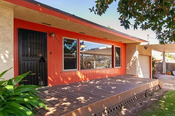 8590 Palm St, Lemon Grove, CA 91945