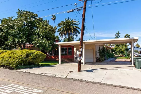 8590 Palm St, Lemon Grove, CA 91945