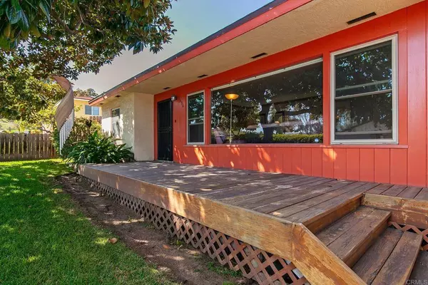 8590 Palm St, Lemon Grove, CA 91945