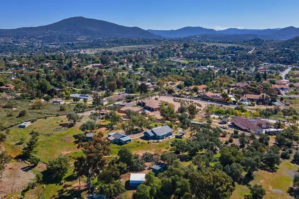 1245 Alpine Oaks Dr, Alpine, CA 91901