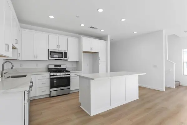 8588 Vista Azul Pl, Lemon Grove, CA 91945