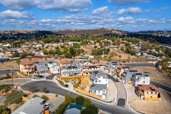 8588 Vista Azul Pl, Lemon Grove, CA 91945