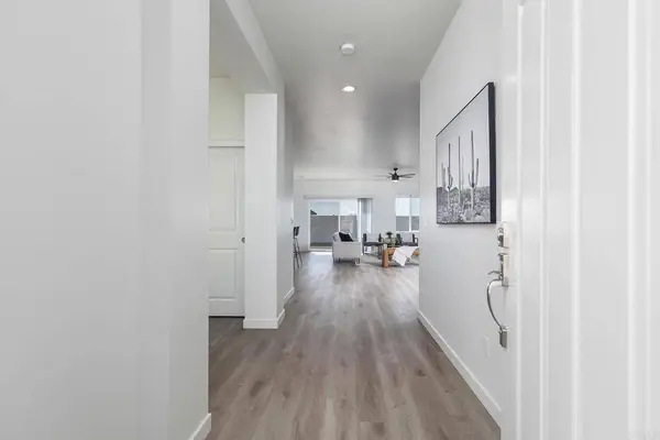 1609 Mauzy Way, El Cajon, CA 92021