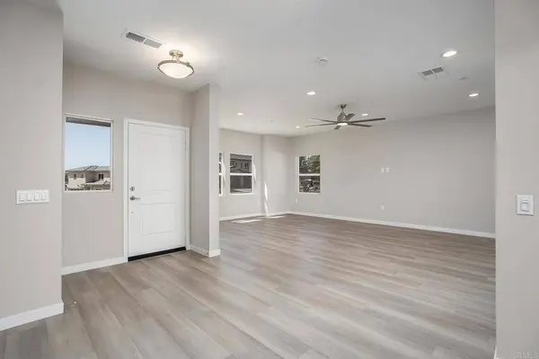 3880 Rojo Tierra Rd, La Mesa, CA 91941