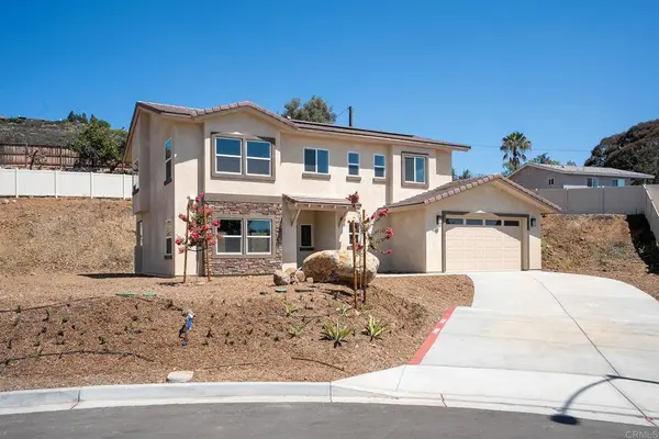 3880 Rojo Tierra Rd, La Mesa, CA 91941