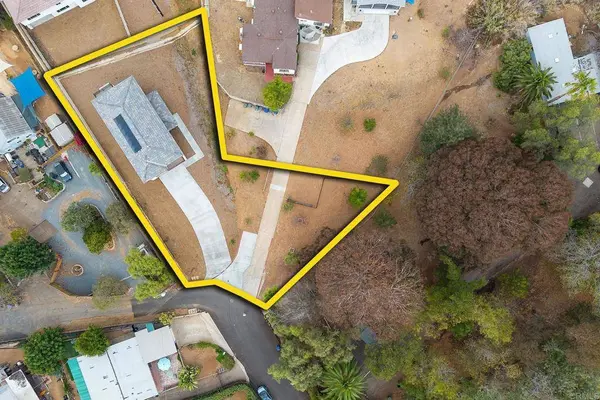 3856 American Ave, La Mesa, CA 91941