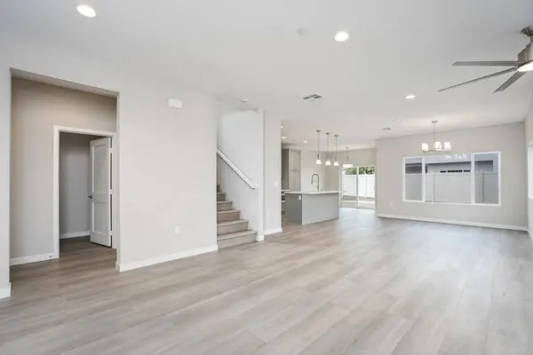 3856 American Ave, La Mesa, CA 91941