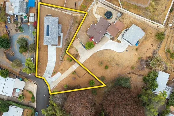 3856 American Ave, La Mesa, CA 91941