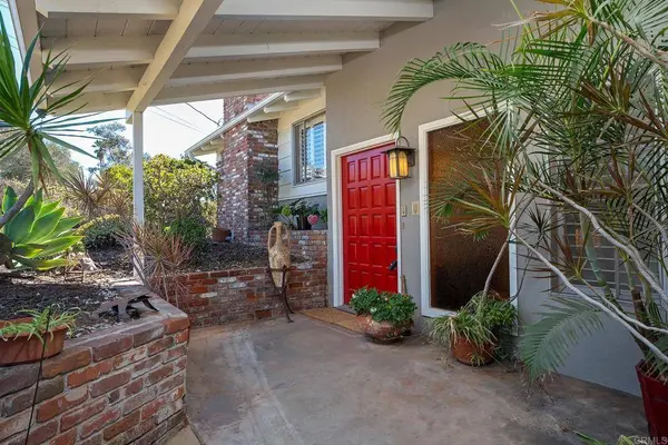 10071 Resmar Pl, La Mesa, CA 91941