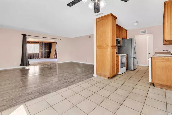 13206 Lakeview Granada DR, Lakeside, CA 92040