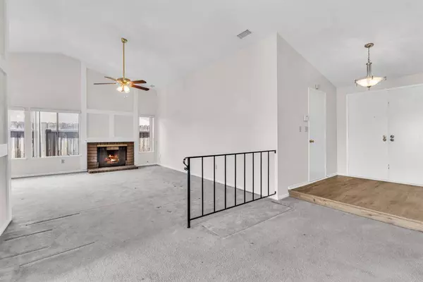 10021 Canyontop ST, Spring Valley, CA 91977