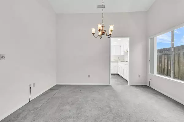 10021 Canyontop ST, Spring Valley, CA 91977