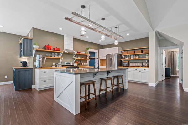 95 Thunder Mountain Road, Caddo Gap, AR 71935