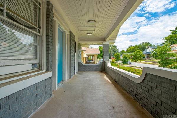 1870 S Izard Street, Little Rock, AR 72206