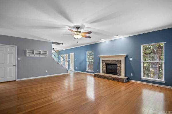 1419 River Point Court, Benton, AR 72105