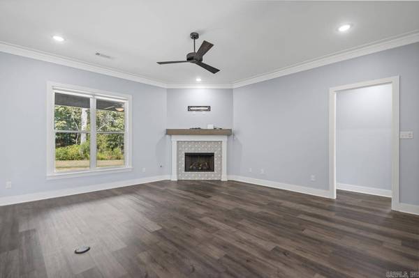 9624 Oak Forest Lane, Sherwood, AR 72120