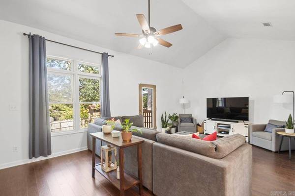4 Garnet Court, Little Rock, AR 72212