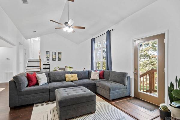 4 Garnet Court, Little Rock, AR 72212