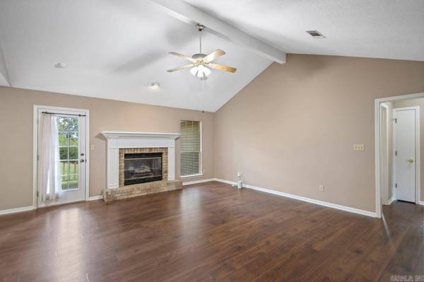 6 Post Oak, Sherwood, AR 72120