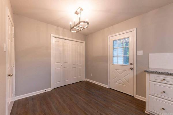 11 Cherry Court, Jacksonville, AR 72076