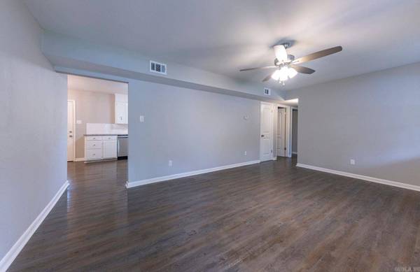 11 Cherry Court, Jacksonville, AR 72076