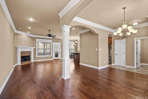 2032 Miramonte Drive, Sherwood, AR 72120